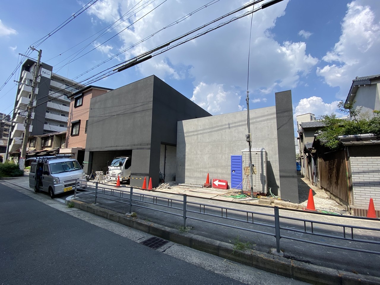 大阪のコートハウス　外観の工事写真
