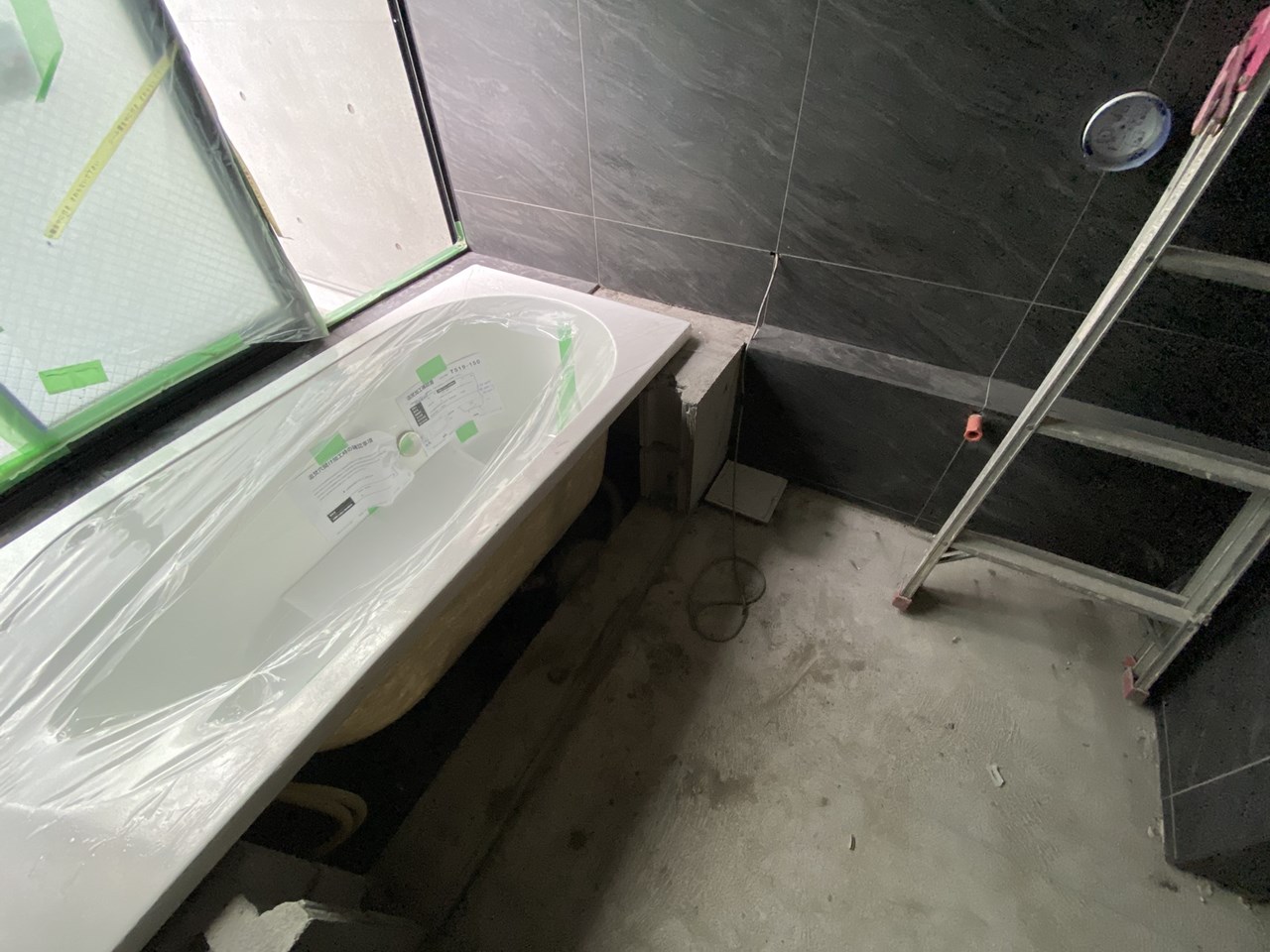大阪のコートハウス　浴室の工事写真