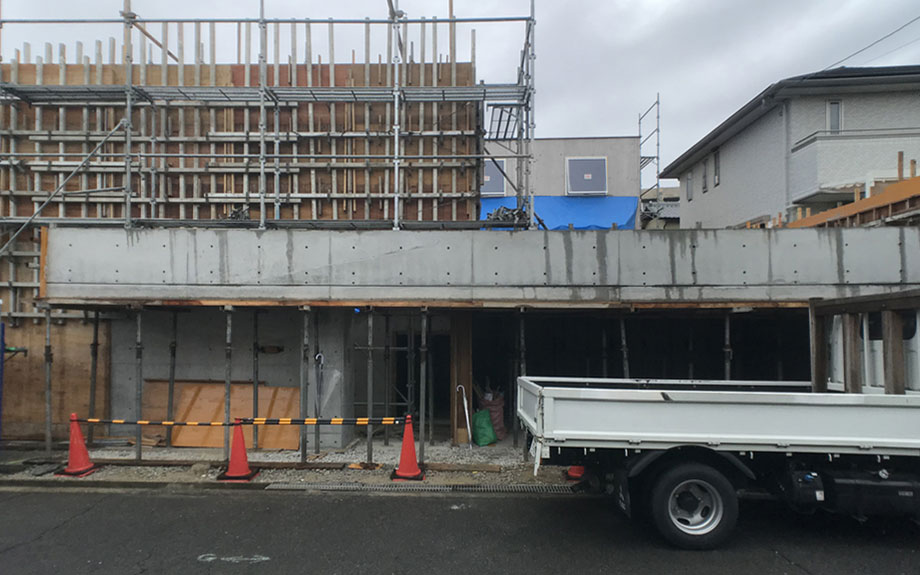 大阪府堺市にて計画中のコートハウス　外観工事写真
