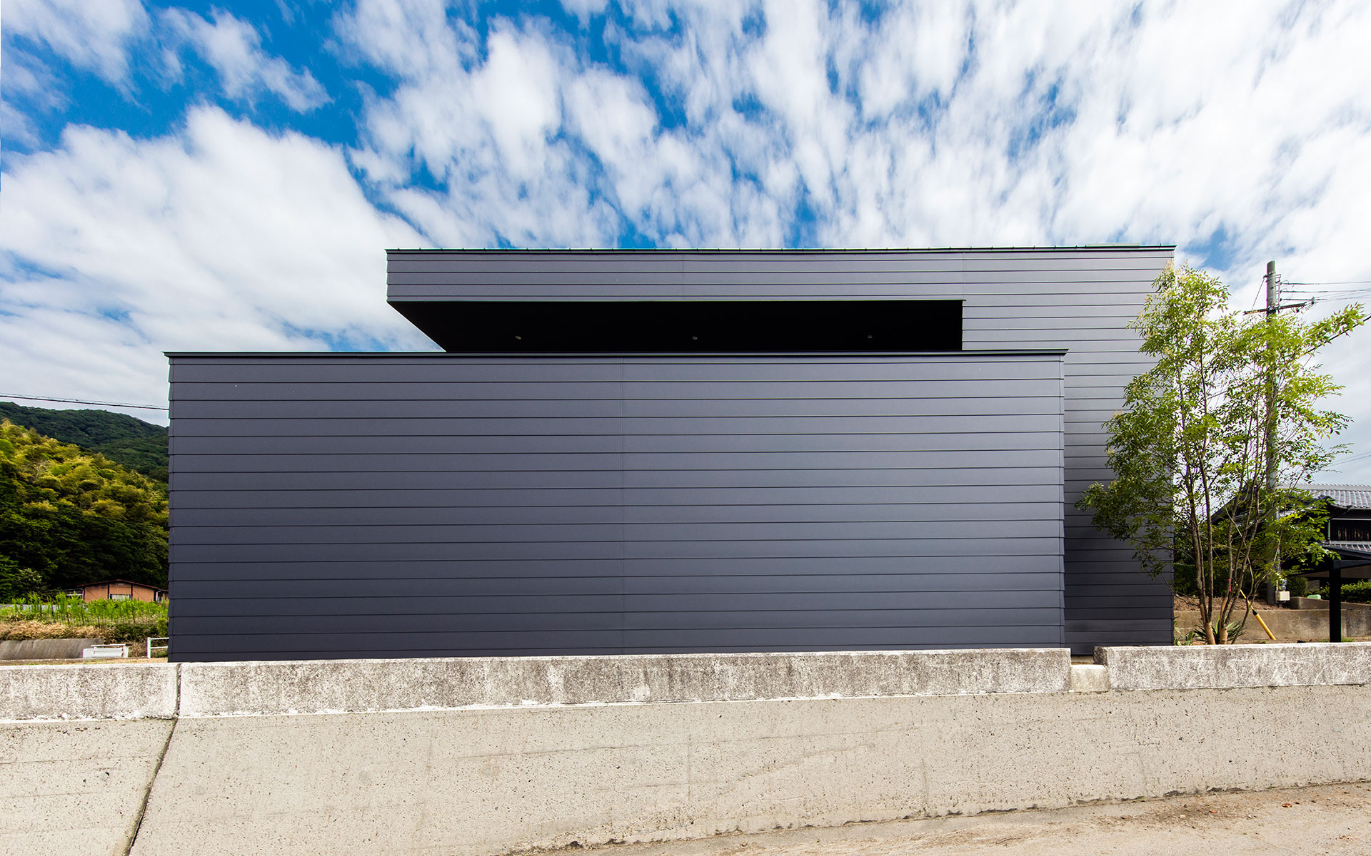 淡路島に建つ眺望の良い家の外観写真