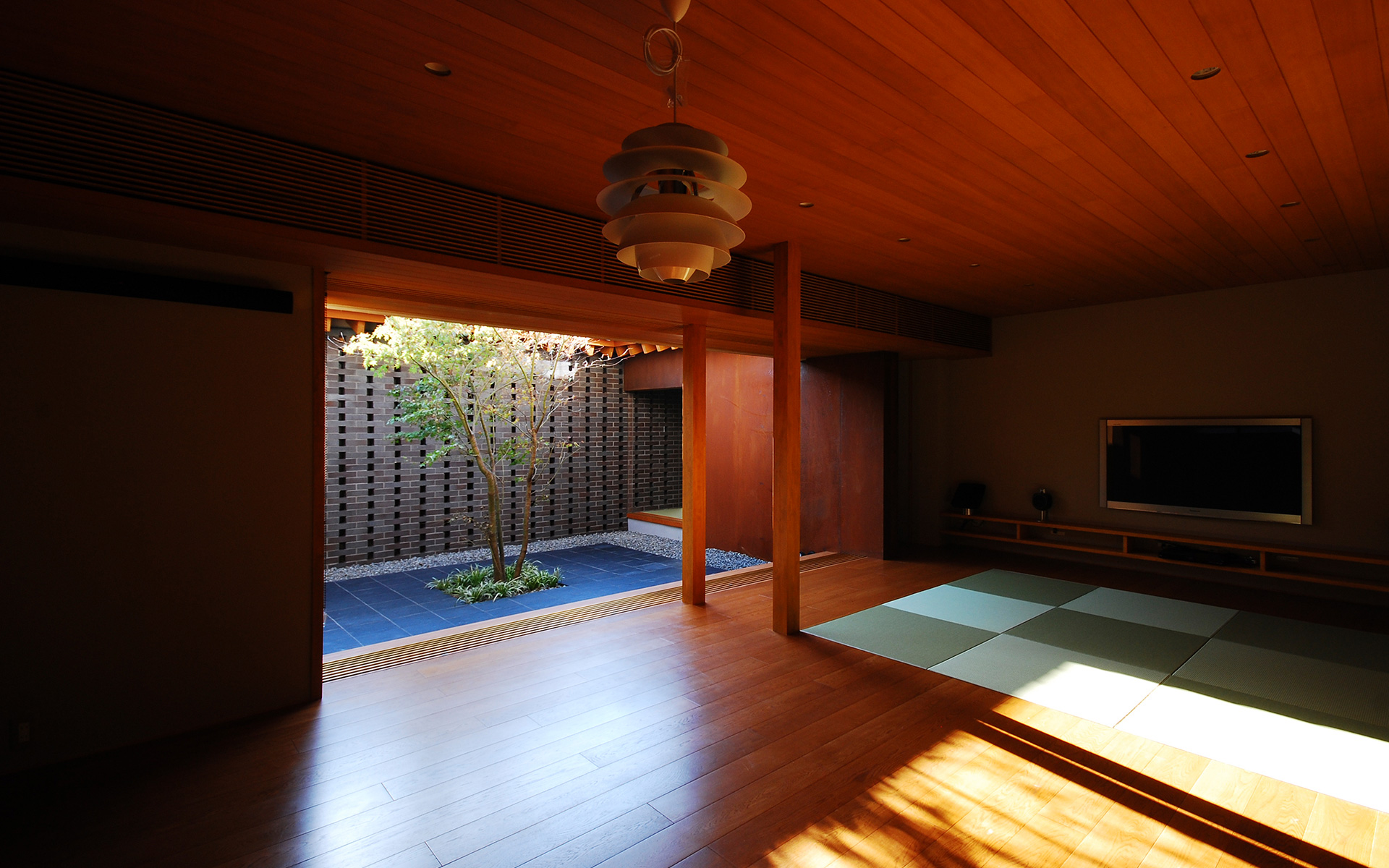 大阪府和泉市にある中庭の家、内観実例
