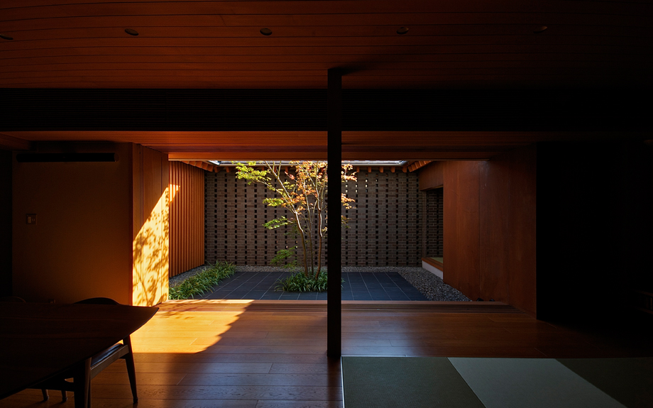 大阪府和泉市にある中庭の家、内観実例