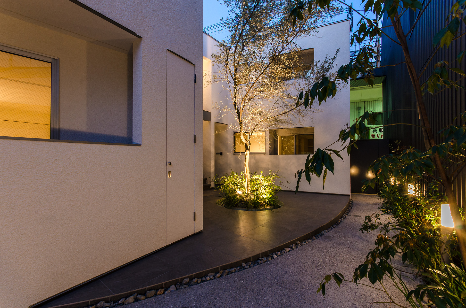 大阪の設計事務所による小規模集合住宅の実例